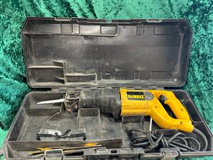 Dewalt dw303 reciprocating saw hot sale